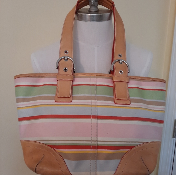 💕💚COACH Hampton Stripe Pastel Fabric and Leather Shoulder Bag 💕💚 - Picture 2 of 12